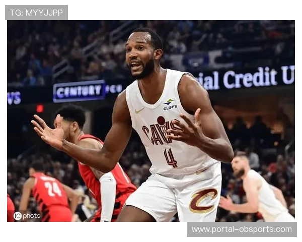 莫布利38分钟鏖战,骑士内线防守支柱 莫布利38分钟鏖战,骑士内线防守支柱